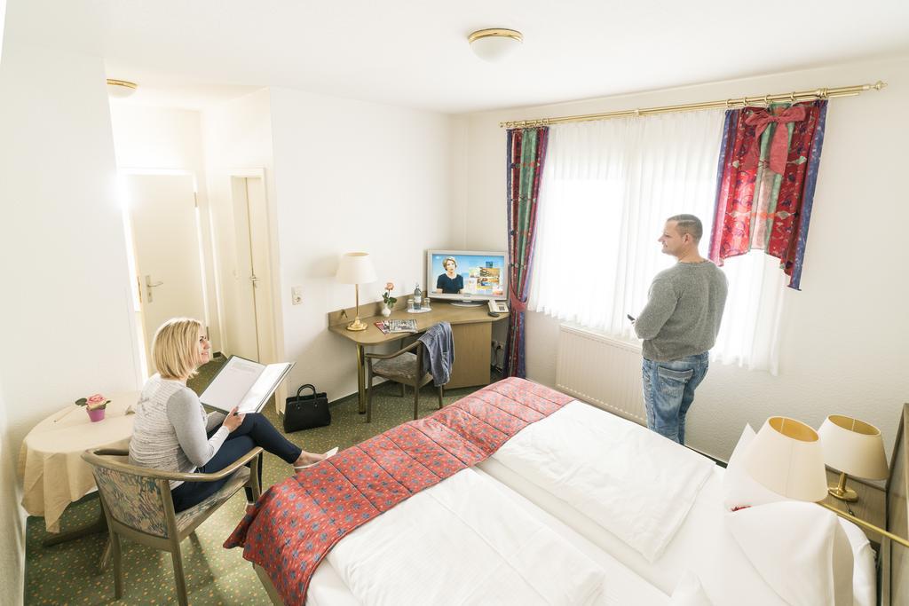 Das Fritz Hotel Schwerin Schoene Lage Im Gruenen Mit Regionaler Kueche Kostenfreien Parkplaetzen Und E Ladestation Værelse billede